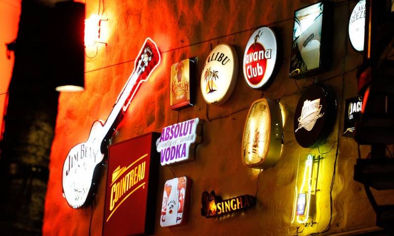 aut-ut-deleniti-voluptate-qui-rerum-mollitia-vitae-et